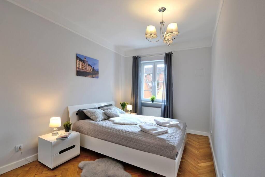 Z Apartment On Town Hall - Rynek Ratusz - 2 Rooms Vratislav Exteriér fotografie